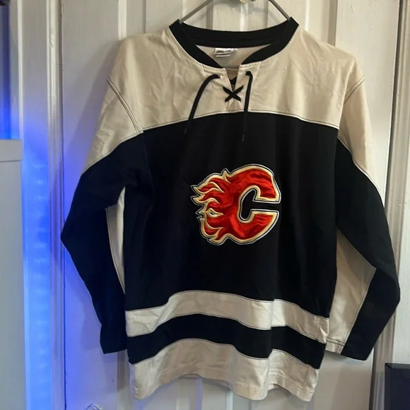 Shirt - Picture 1 of 14